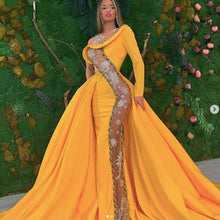 Load image into Gallery viewer, yellow prom dresses 2021 crew neckline long sleeve lace appliques mermaid long evening dresses