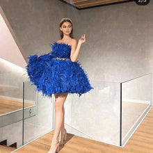 Load image into Gallery viewer, royal blue prom dresses 2020 strapless neckline mini homecoming dresses feather evening gowns cocktail dresses