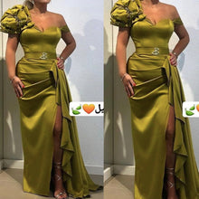 Load image into Gallery viewer, green prom dresses 2020 one shoulder side slit ruffle evening dresses cheap party dresses satin