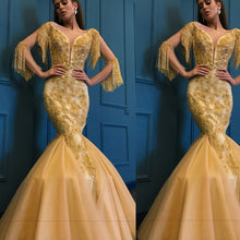 Load image into Gallery viewer, gold prom dresses 2020 long sleeve tassel mermaid champagne beading sequins lace appliques evening dresses gowns