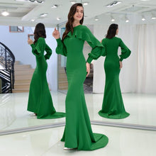 Load image into Gallery viewer, green prom dresses 2021 long sleeve crew neckline mermaid court train evening dresses gowns