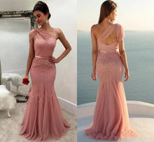 Load image into Gallery viewer, New Design Dusty Rose Formal Dresses Evening Wear 2020 One Shoulder Beaded Mermaid Long Arabic Prom Party Special Occasion Gowns